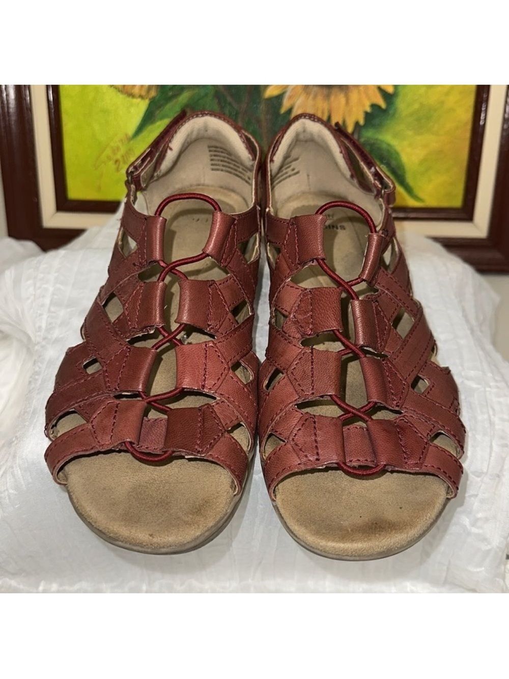 Earth Origins 8M Regal Red Belle Bridget Leather Gladiator Bungee Strap Sandals